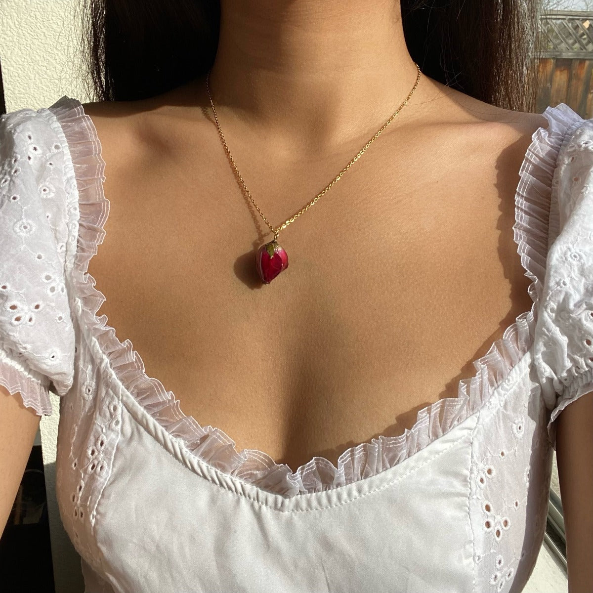 jacque - rosebud necklace
